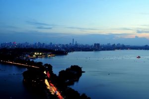 view đẹp Kosmo Tây Hồ hướng Hồ Tây