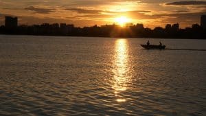 hồ tây xế chiều